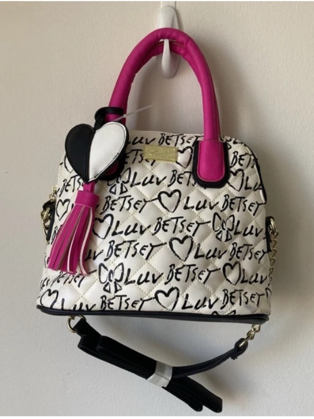 Betsey Johnson Luv Dome Bag White Black Pink Quilted Crossbody
